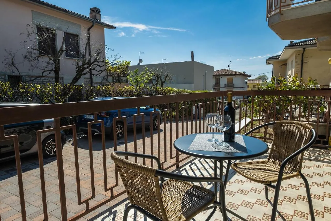 Classic Bardolino Apartment Italy